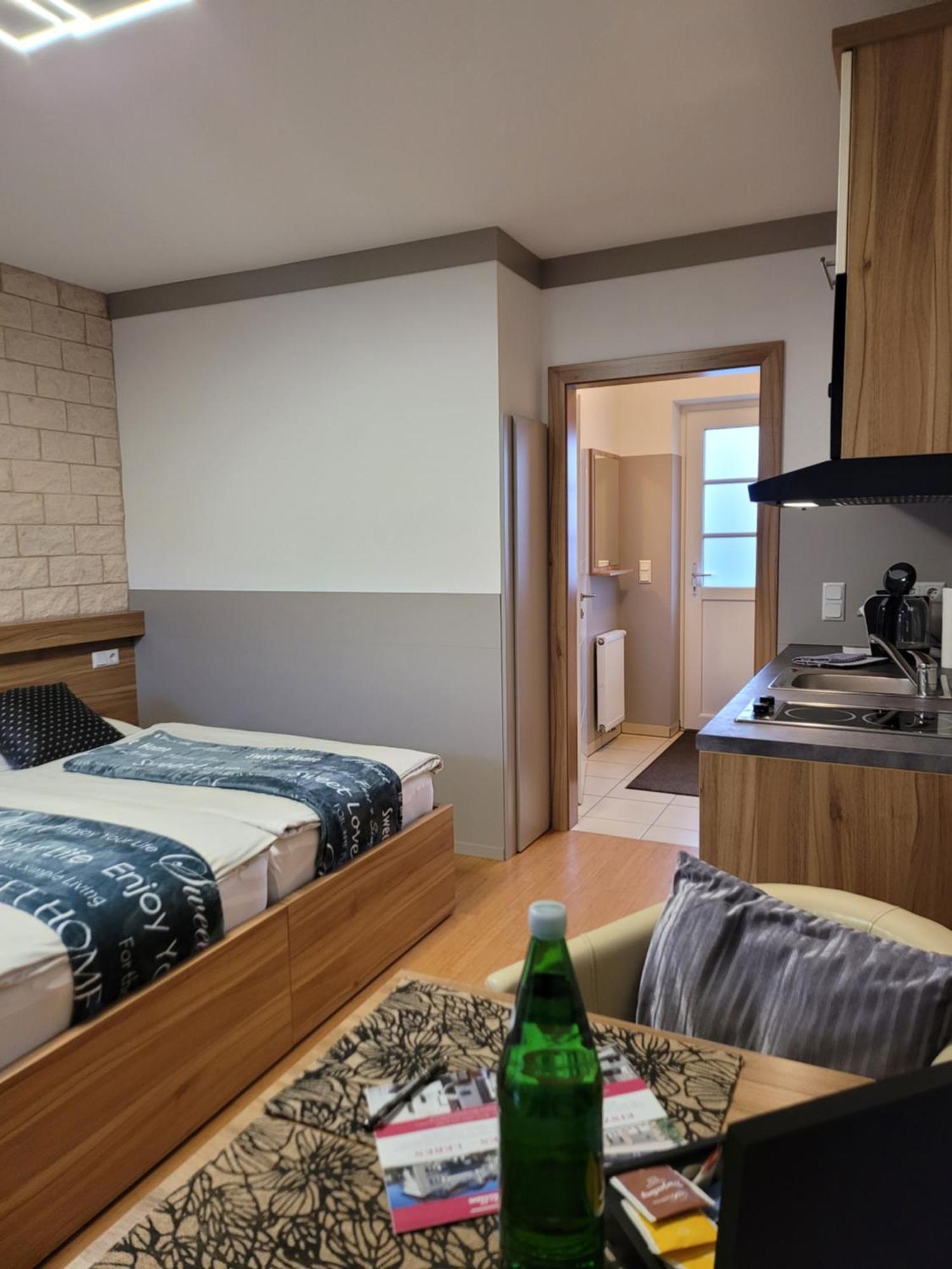 Apartmenthausmannstaetten Hausmannstatten Bagian luar foto